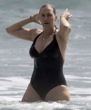 Unrecognizable Without Makeup: Can You Guess Which Hollywood Star This Is?