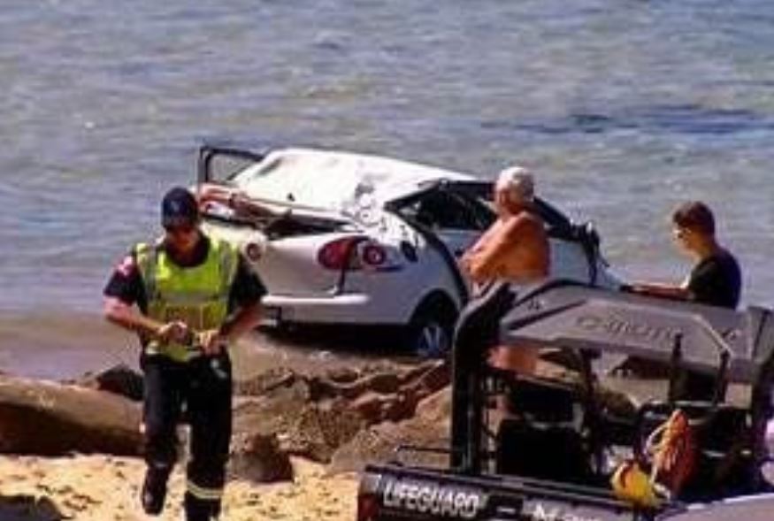 TRAGIC FATE Famous country singer killed in horror crash just a day after her birthday. When you find out who she is, you will cry