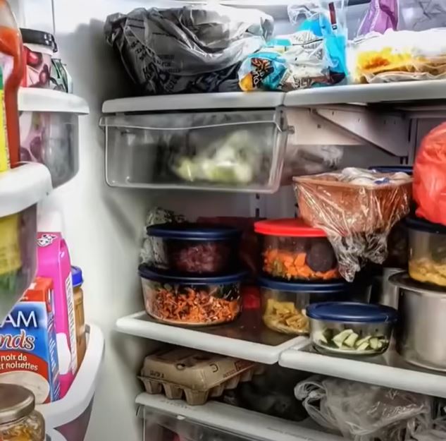 Every Time I Cooked, the Food Vanished — One Unexpected Day, I Found Out Why.