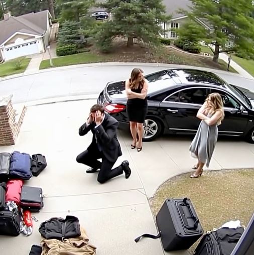 I came home to find my husband throwing my clothes into the yard. “You’re fired!”