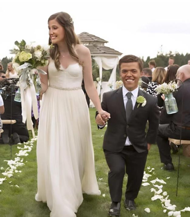 I married a man who is 132 cm tall. Today our three children amaze everyone with their appearance. Here are their photos.